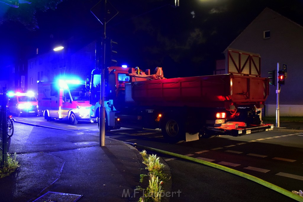 Grossfeuer Einfamilienhaus Siegburg Muehlengrabenstr P0306.JPG - Miklos Laubert